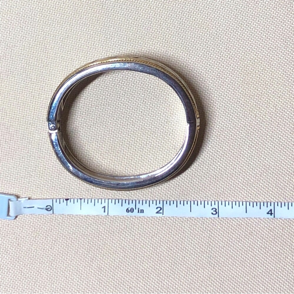 🕸️ Vintage Kim Rogers Designer Two Toned Gold & Silver Embossed Woven Bracelet - Picture 5 of 6